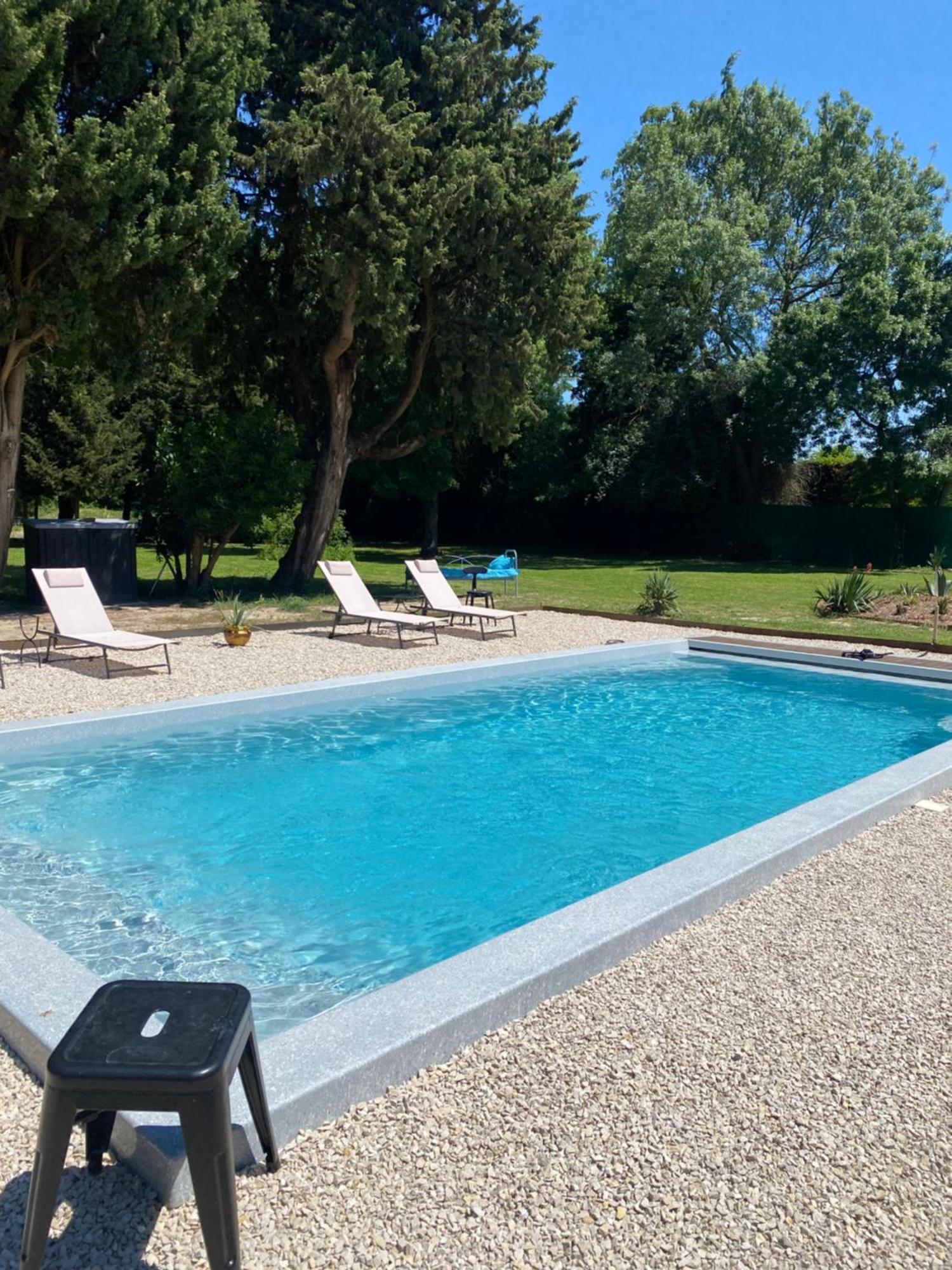 Chambre D'Hotes Les Cypres De L'Ile Avignon Eksteriør bilde
